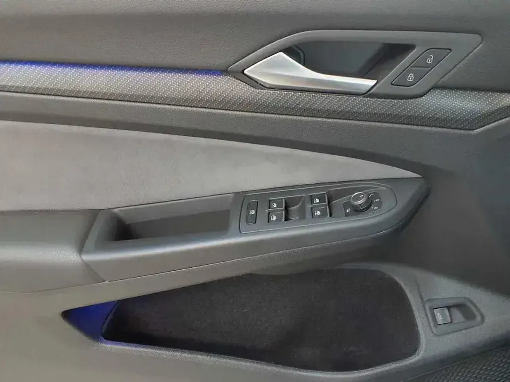 Gebraucht VW Golf VIII R 320 PS (235 kW) 2023 Schwarz Kombi