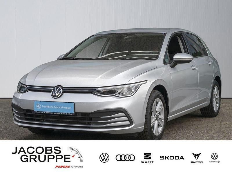 Silber Gebraucht 2020 VW Golf VIII Life Limousine | 18.280 € (Guter Preis) - Bild 1/4
