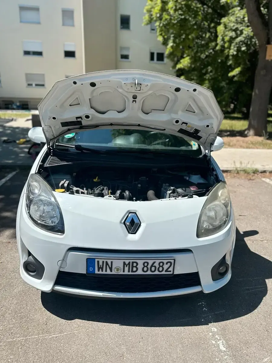 Gebraucht Renault Twingo 79 PS (58 kW) 2009 Weiß Kleinwagen