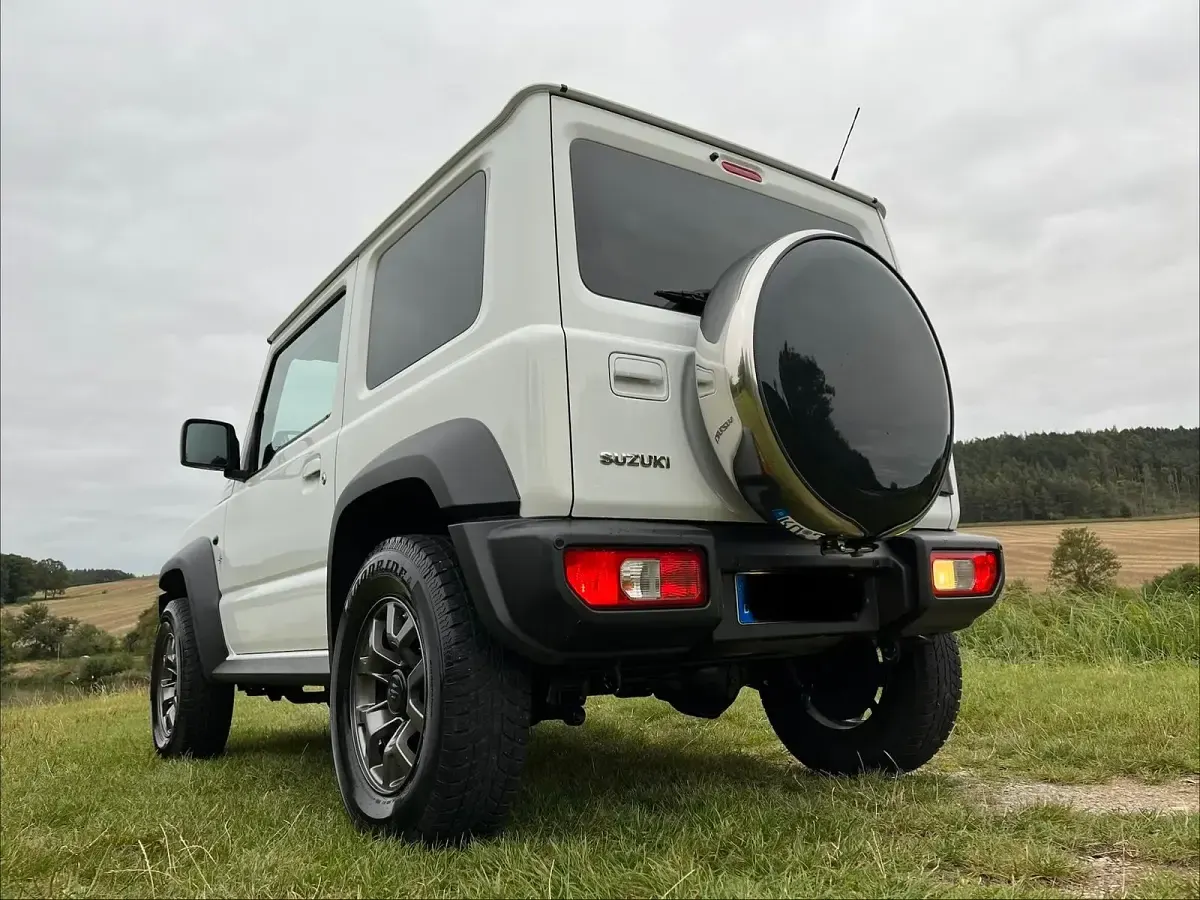 Gebraucht Suzuki Jimny Comfort+ 105 PS (77 kW) 2020 Weiß SUV