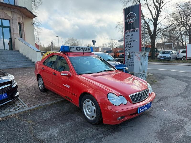 Gebraucht Mercedes C220 150 PS (110 kW) 2002 Rot Limousine