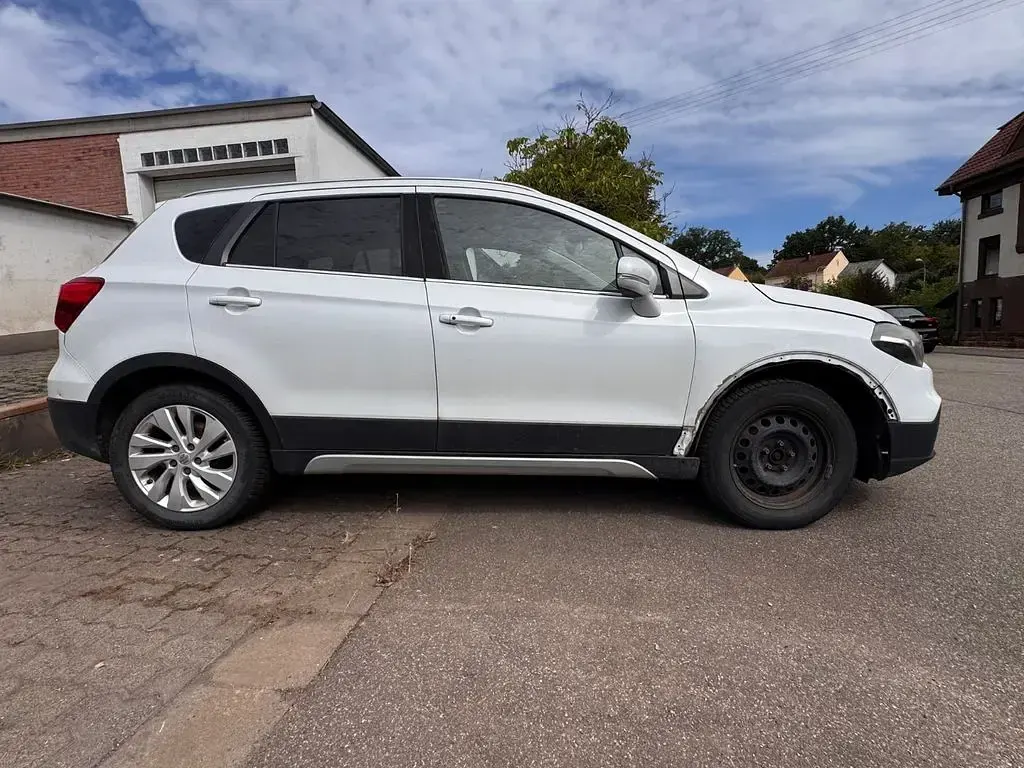 Gebraucht Suzuki SX4 S-Cross 111 PS (81 kW) 2018 Weiß SUV