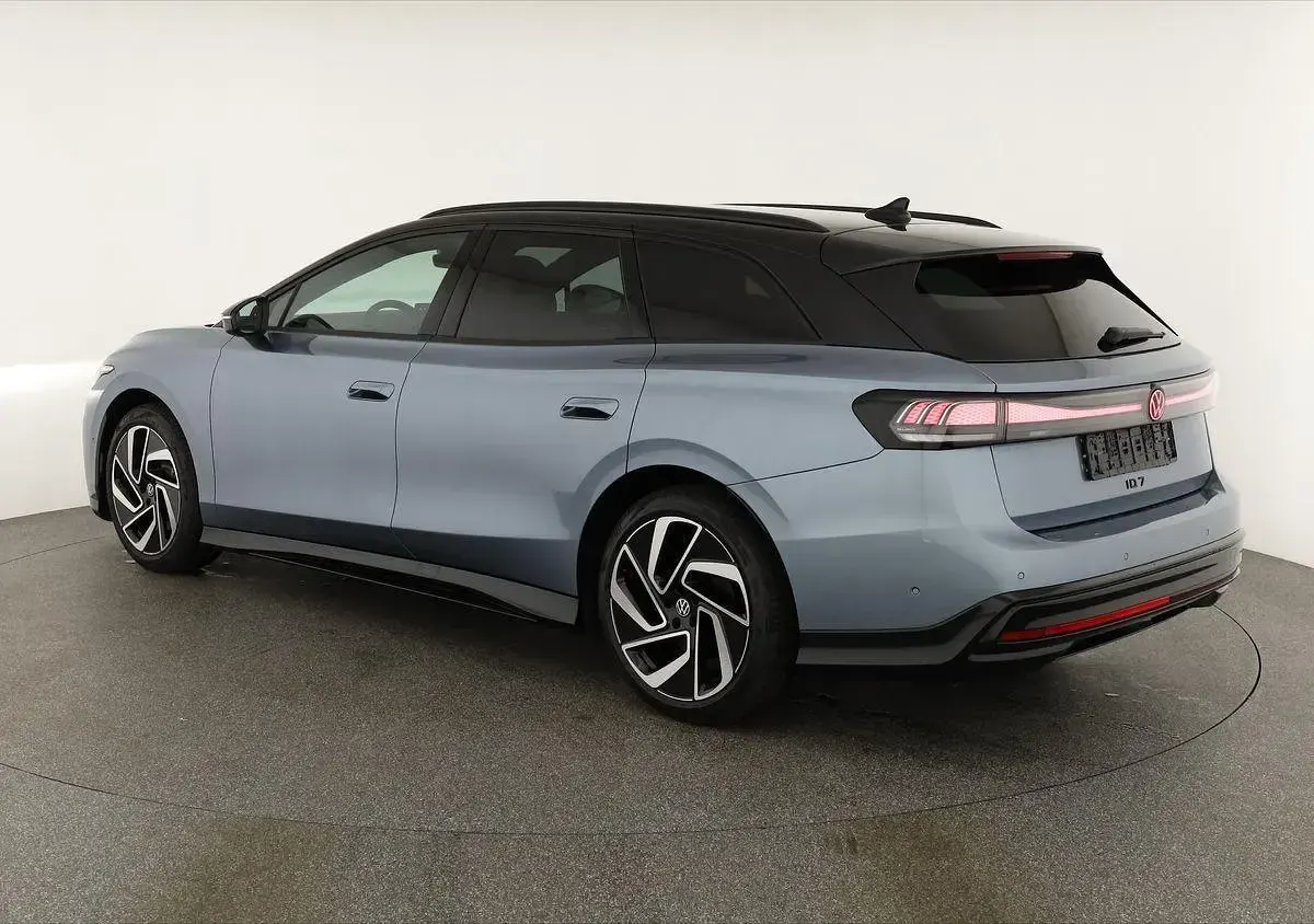 Neu VW ID.7 IQ Drive 210 kW (286 PS) 2026 Stonewashed blue metallic/ dach schwarz Kombi