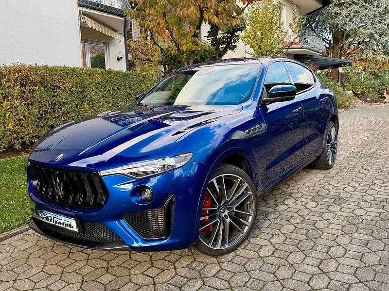 Blau Gebraucht 2020 Maserati Levante SUV | 72.500 € - Bild 1/4