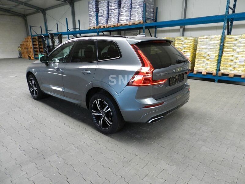 Gebraucht Volvo XC60 R-Design 235 PS (172 kW) 2021 Grau SUV