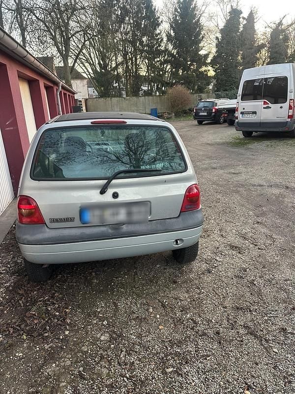 Gebraucht Renault Twingo 58 PS (42 kW) 2002 Silber Kleinwagen