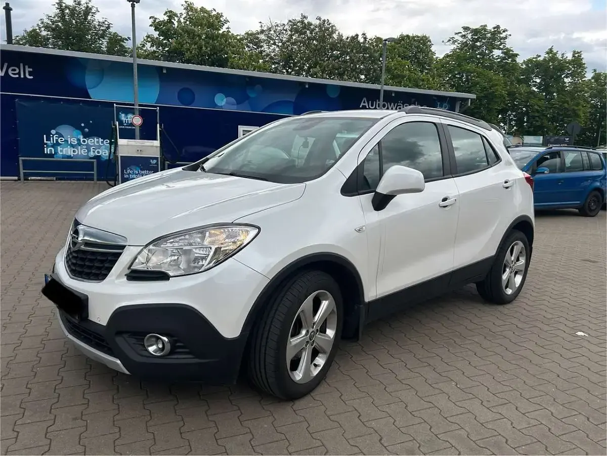 Gebraucht Opel Mokka Edition 140 PS (102 kW) 2014 Cremeweiss/snow flake white SUV