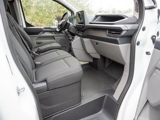 Gebraucht Ford Transit Custom Basis 110 PS (80 kW) 2022 Andere farbe Limousine