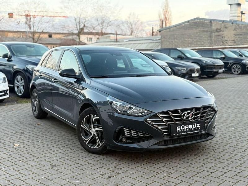 Gebraucht Hyundai i30 Edition 30 120 PS (88 kW) 2021 Dark knight Limousine