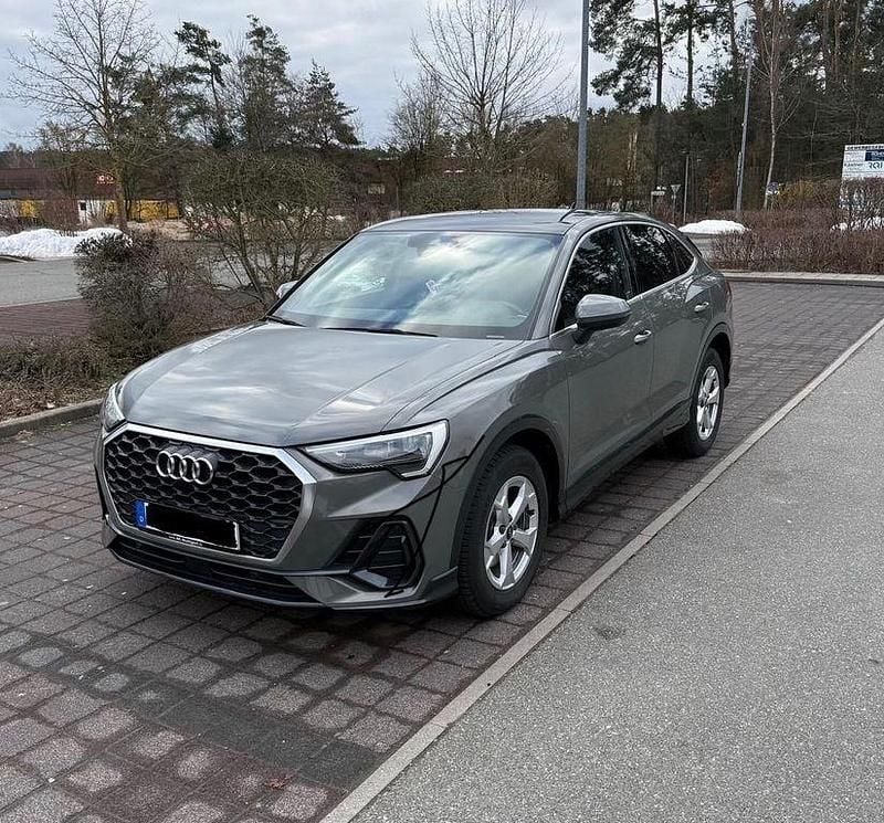 Gebraucht Audi Q3 Sportback S-Line 150 PS (110 kW) 2022 Grau SUV