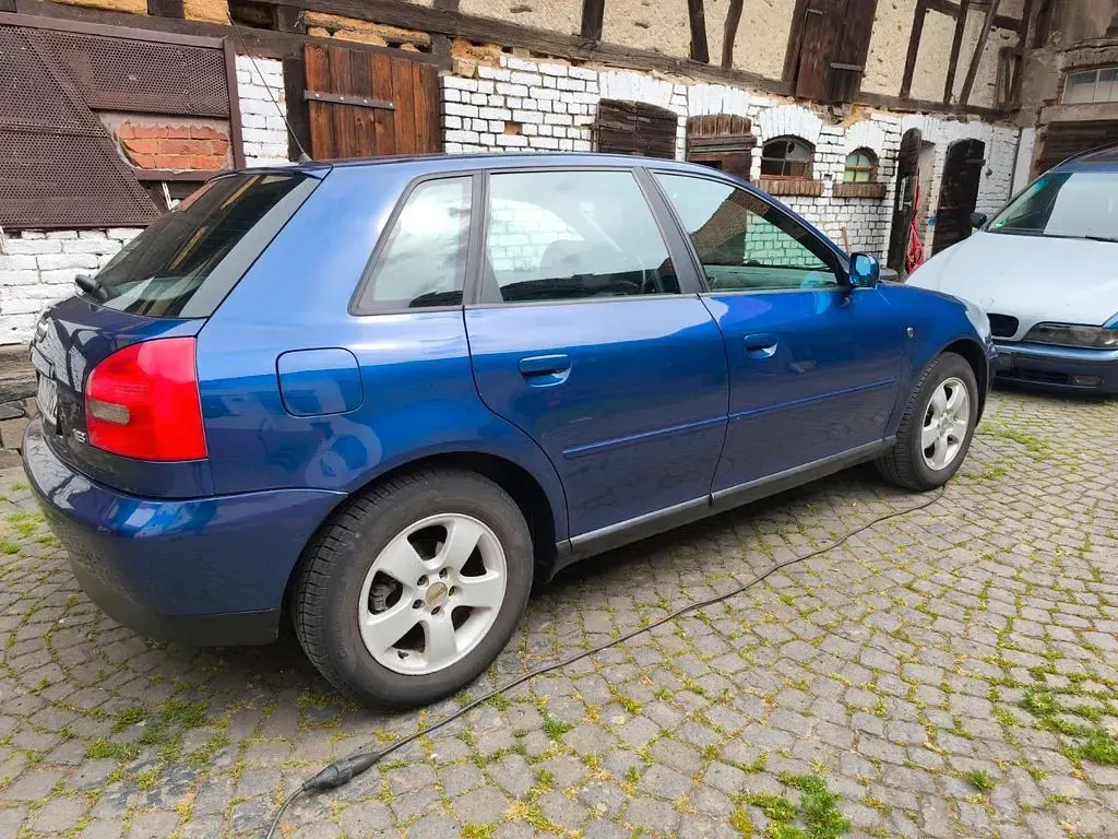 Gebraucht Audi A3 Ambition 101 PS (74 kW) 1999 Blau Kleinwagen