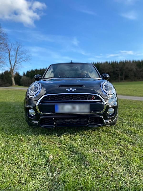 Gebraucht Mini Cooper S Cabriolet 192 PS (141 kW) 2017 Schwarz Cabrio