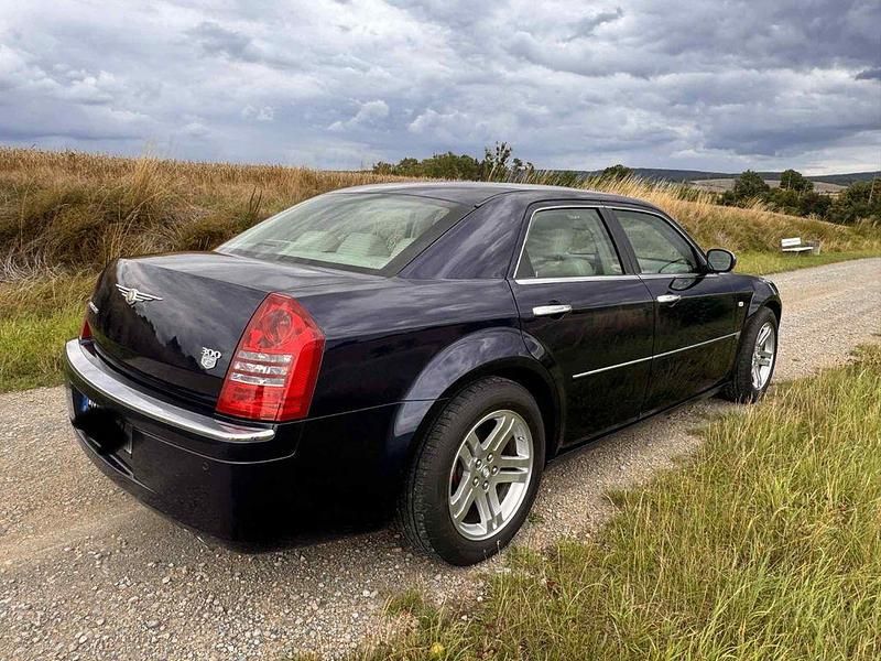 Używany Chrysler 300C 340 KM (250 kW) 2005 Niebieski Sedan/Limuzyna