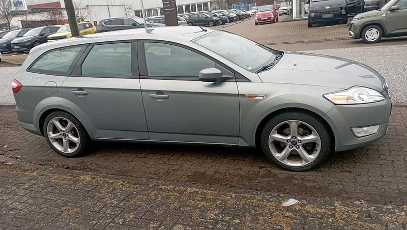 Gebraucht Ford Mondeo 160 PS (117 kW) 2009 Kombi