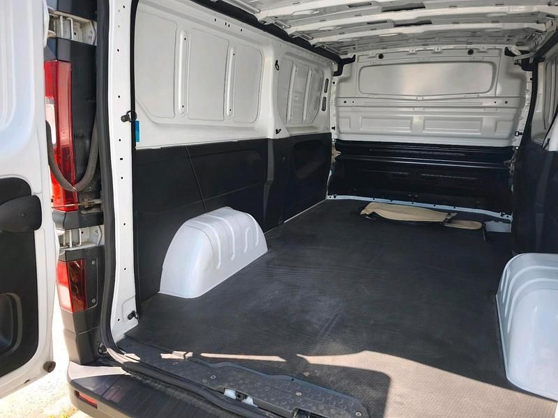 Gebraucht Renault Trafic 120 PS (88 kW) 2021 Weiß Van / Kleinbus