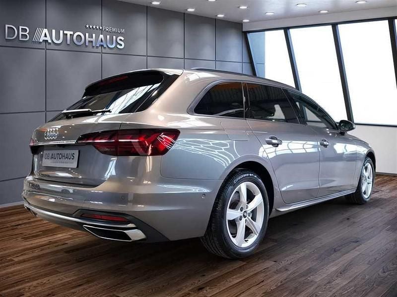 Gebraucht Audi A4 Advanced Plus 204 PS (150 kW) 2022 Grau Kombi