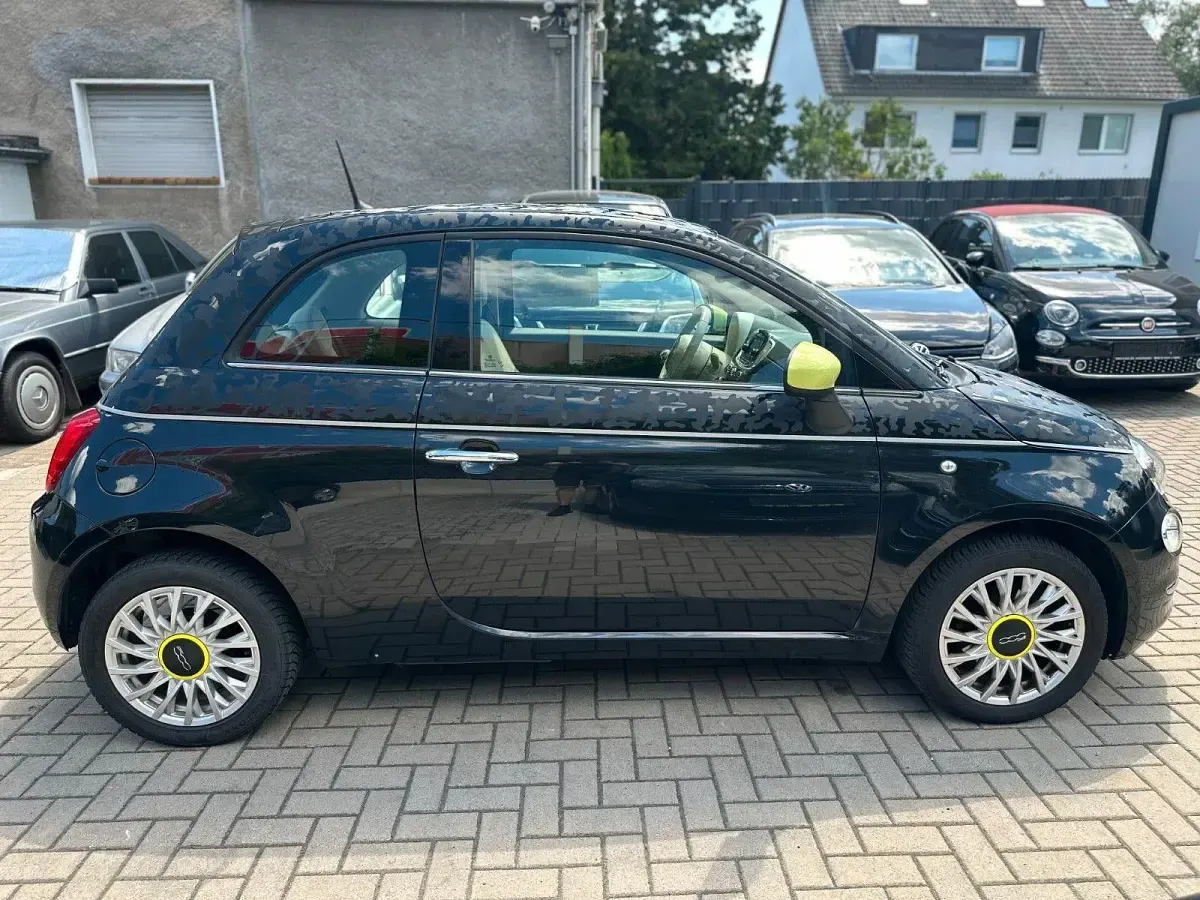 Gebraucht Fiat 500 Lounge 69 PS (50 kW) 2016 Schwarz Kleinwagen