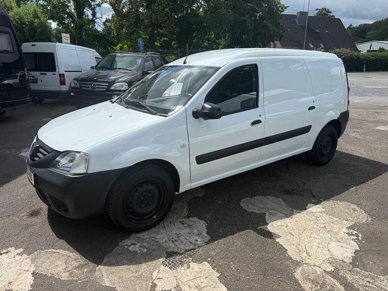 Weiß Gebraucht 2012 Dacia Logan Basis Limousine | 6.499 € - Bild 1/4