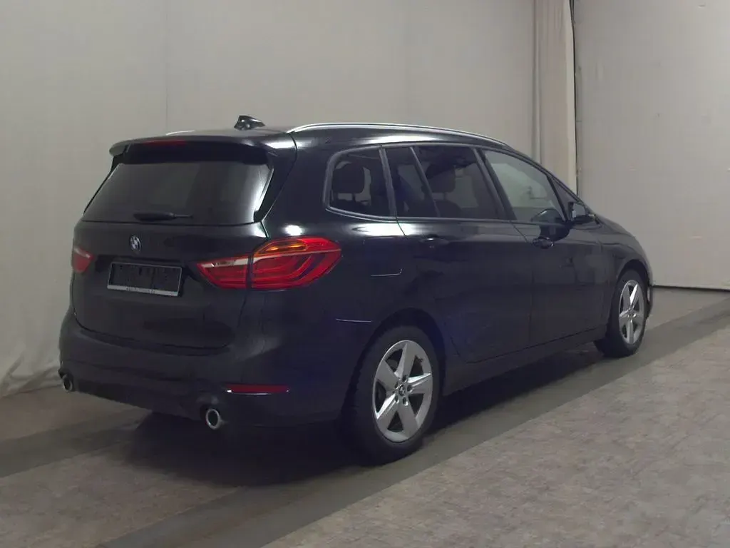 Gebraucht BMW 218 Advantage 150 PS (110 kW) 2021 Schwarz Kombi