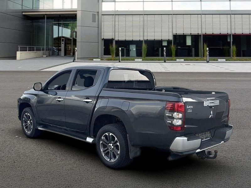 Gebraucht Mitsubishi L200 Select 150 PS (110 kW) 2021 Grau Pickup