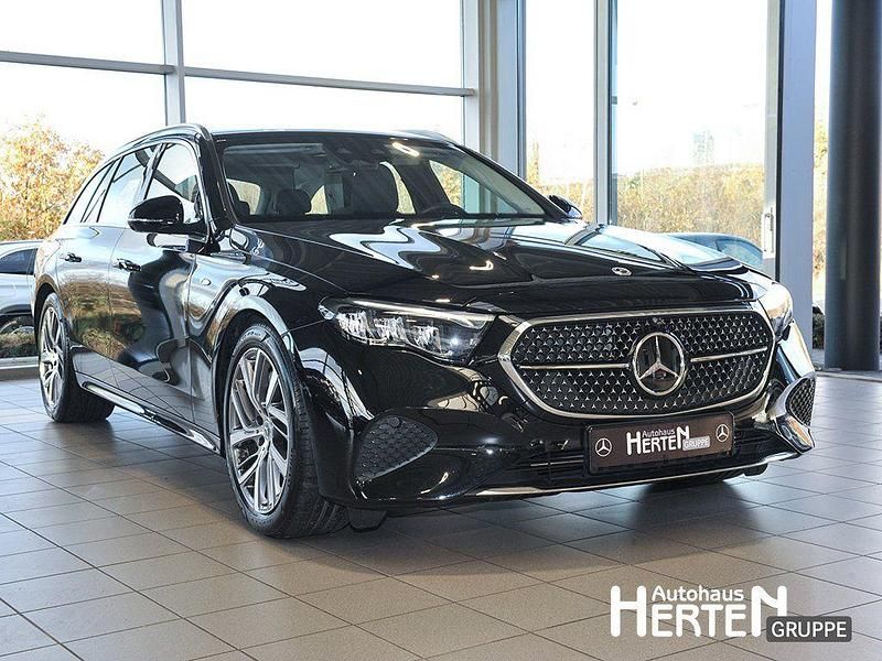 Gebraucht Mercedes E300 Avantgarde 204 PS (150 kW) 2025 lack obsidianschwarz Kombi