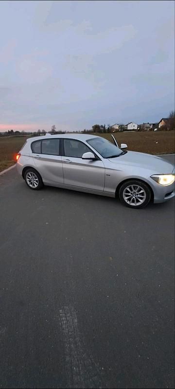 Gebraucht BMW 116 136 PS (100 kW) 2011 Silber Kleinwagen