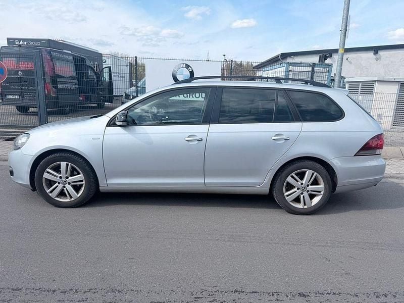 Gebraucht VW Golf VI Match 105 PS (77 kW) 2013 Silber Kleinwagen