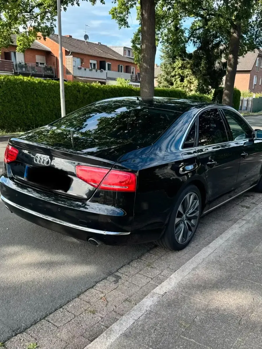 Gebraucht Audi A8 351 PS (258 kW) 2010 Schwarz Limousine