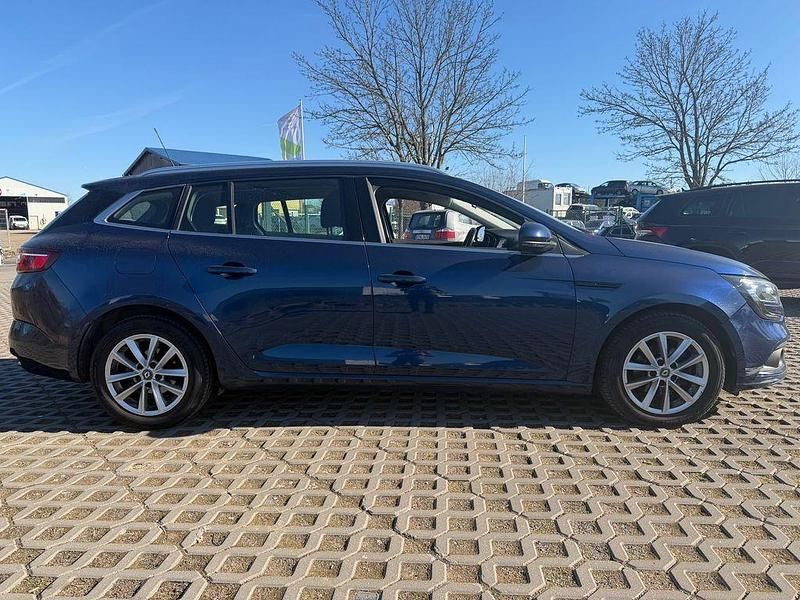 Gebraucht Renault Mégane IV Business 116 PS (85 kW) 2020 Blau Limousine