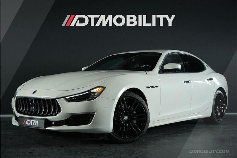 Weiß Gebraucht 2018 Maserati Ghibli GranLusso Limousine | 31.879 € (Etwas zu teuer) - Bild 1/4
