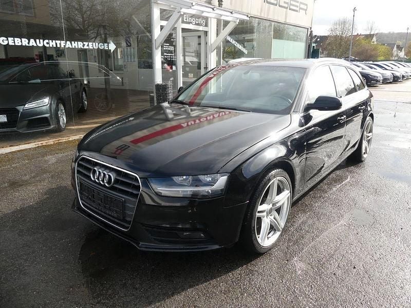 Używany Audi A4 Attraction 177 KM (130 kW) 2012 Czarny Kombi