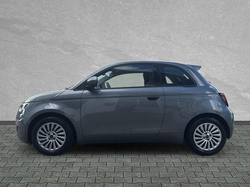 Gebraucht Fiat 500e Action 69 kW (95 PS) 2022 Mineralgrau (metalliclack.) Kleinwagen