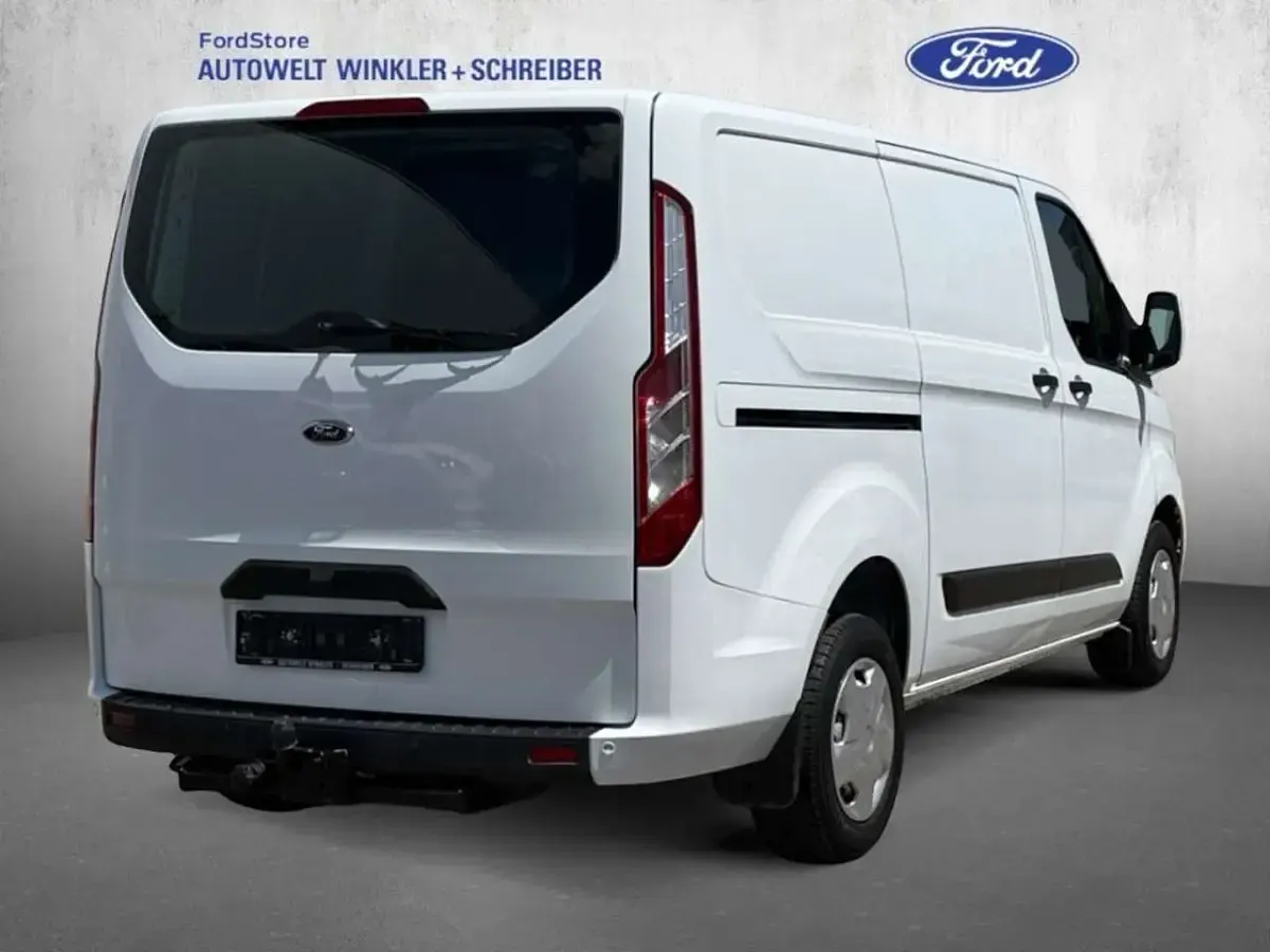 Gebraucht Ford Transit Custom Trend 131 PS (96 kW) 2021 Frostweiß Pickup