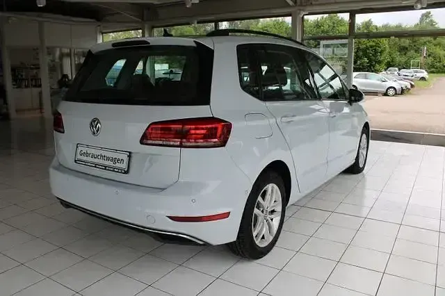 Gebraucht VW Golf VII Comfortline 150 PS (110 kW) 2017 Schwarz Limousine