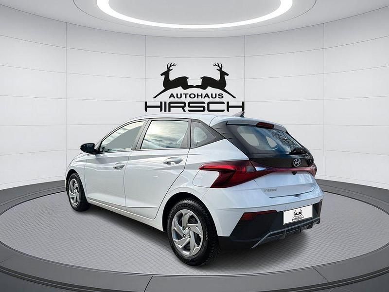Gebraucht Hyundai i20 Select 79 PS (58 kW) 2025 Weiß Kleinwagen