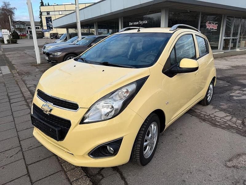 Gelb Gebraucht 2013 Chevrolet Spark LT Kleinwagen | 4.990 € (Etwas zu teuer) - Bild 1/4