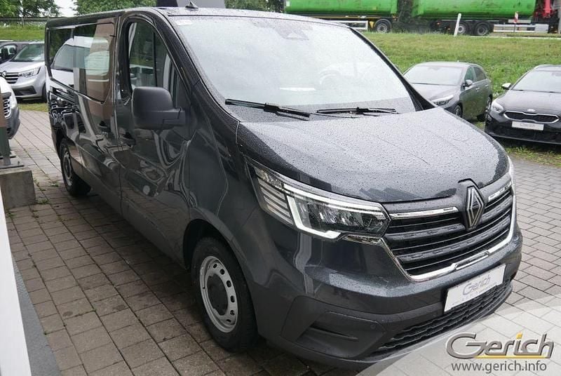 Neu Renault Trafic Komfort 150 PS (110 kW) 2025 Grau Van / Kleinbus
