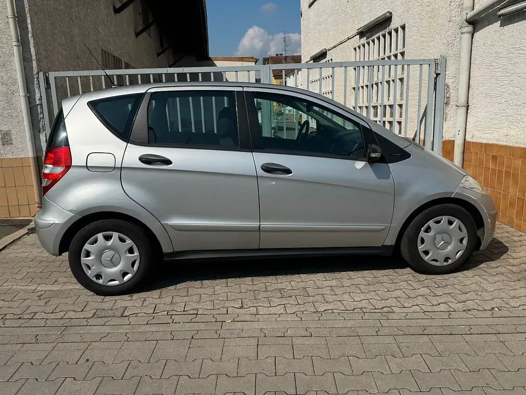 Gebraucht Mercedes A150 95 PS (69 kW) 2005 Polarsilber Limousine