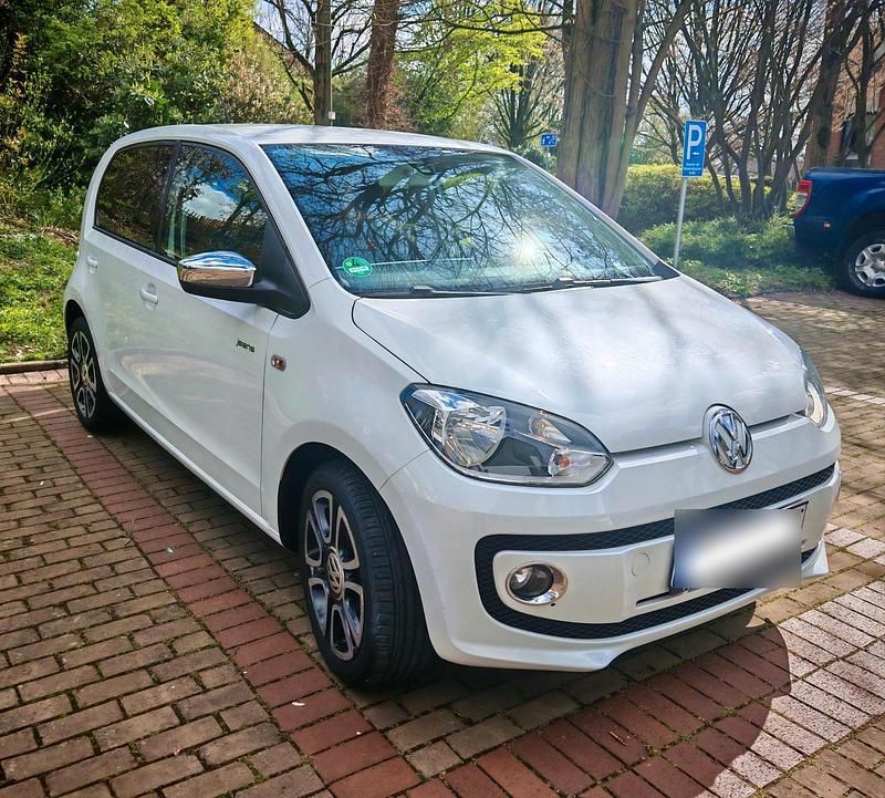Second-hand VW up! 75 CP (55 kW) 2015 Alb Hatchback