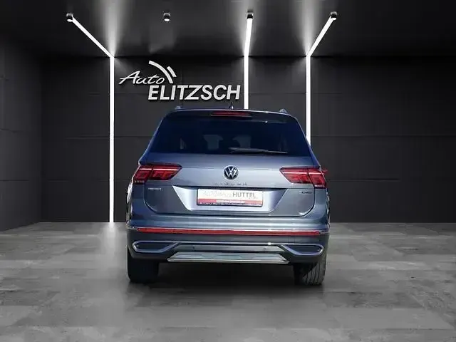 Gebraucht VW Tiguan Elegance 150 PS (110 kW) 2021 Platinum grey metallicplatinum grey metallic SUV
