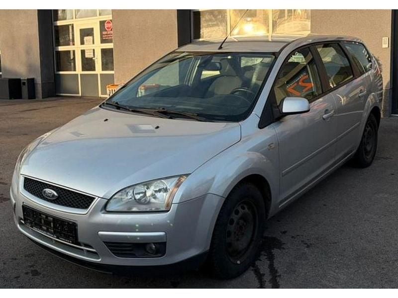 Silber Gebraucht 2007 Ford Focus Style Kombi | 1.290 € (Guter Preis) - Bild 1/4