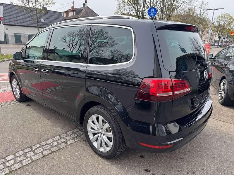 Gebraucht VW Sharan Highline 184 PS (135 kW) 2016 Deep black perleffekt Van / Kleinbus