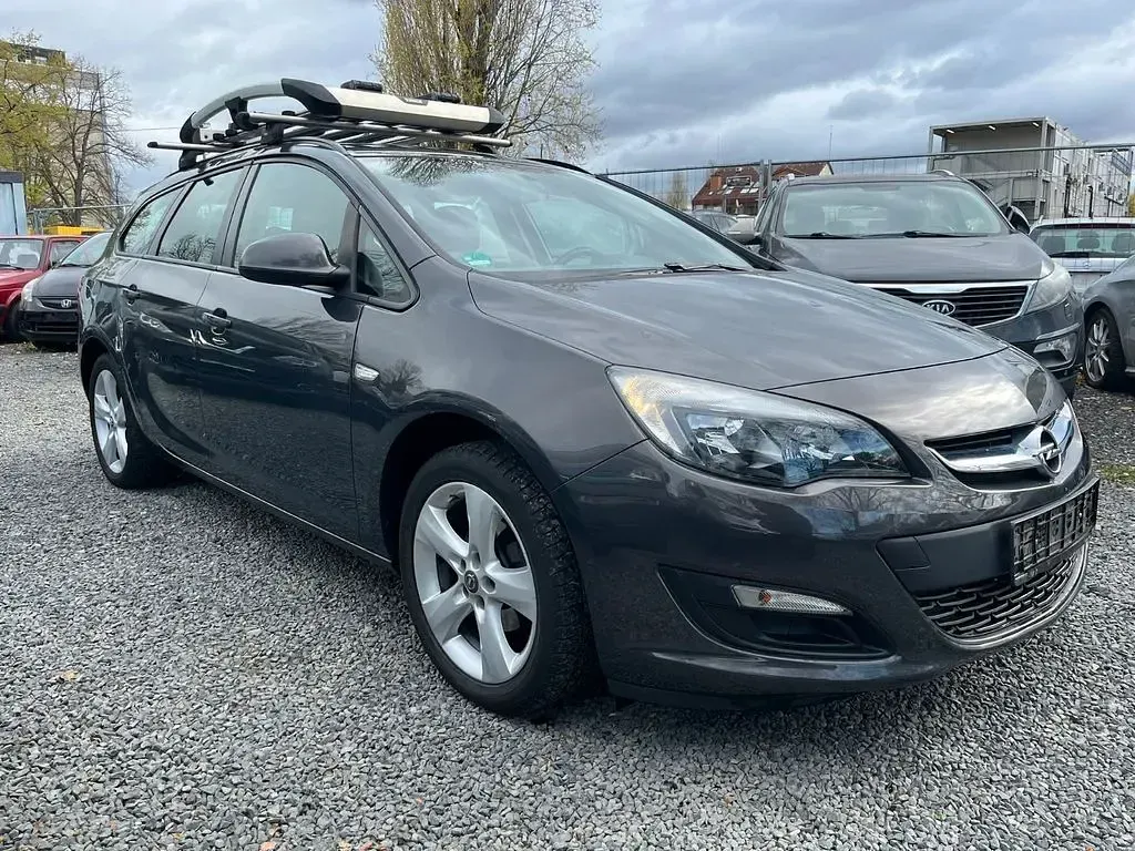 Używany Opel Astra Style 116 KM (85 kW) 2016 Szary Kombi
