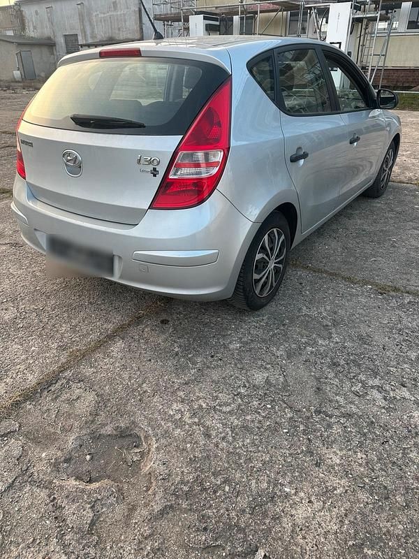 Gebraucht Hyundai i30 2008 Silber Kleinwagen