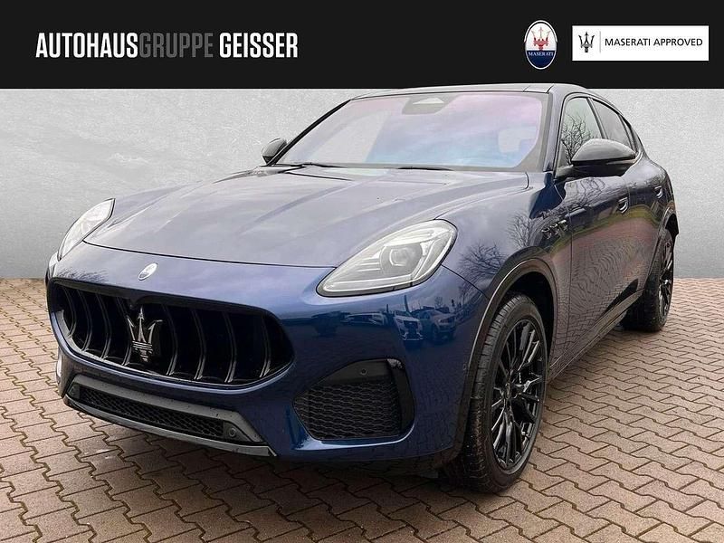 Blu modena Neu 2025 Maserati Grecale SUV | 86.999 € (Teuer) - Bild 1/4