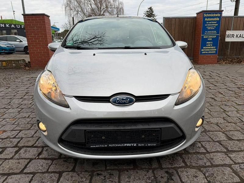 Gebraucht Ford Fiesta 60 PS (44 kW) 2009 Grau Kleinwagen
