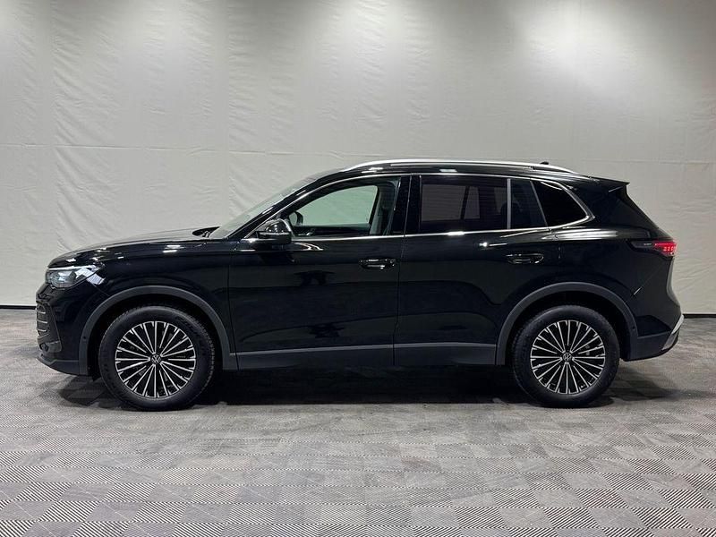 Gebraucht VW Tiguan Elegance 150 PS (110 kW) 2025 Schwarz SUV
