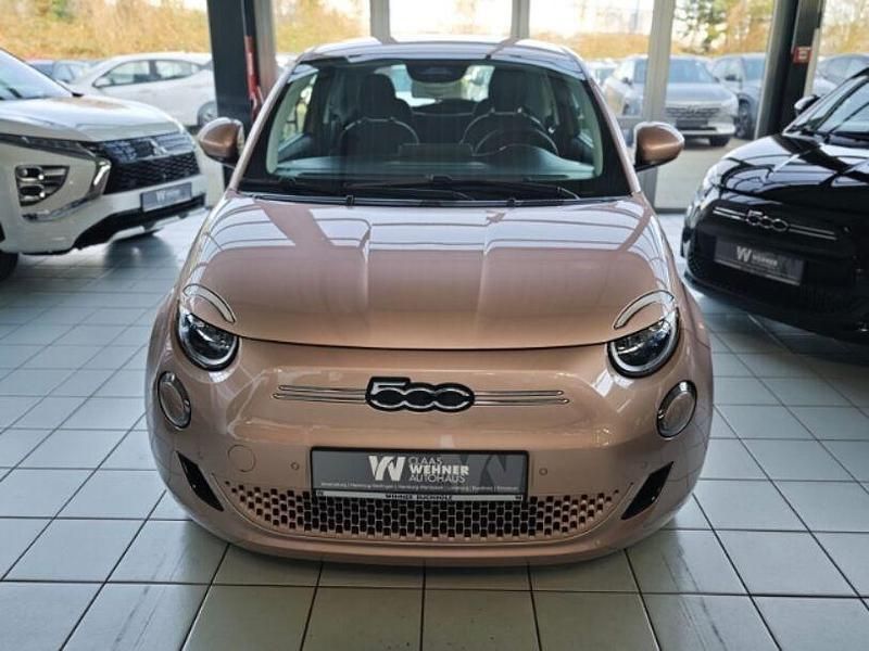 Gebraucht Fiat 500e 86 kW (118 PS) 2023 Rose gold) (gold Kleinwagen