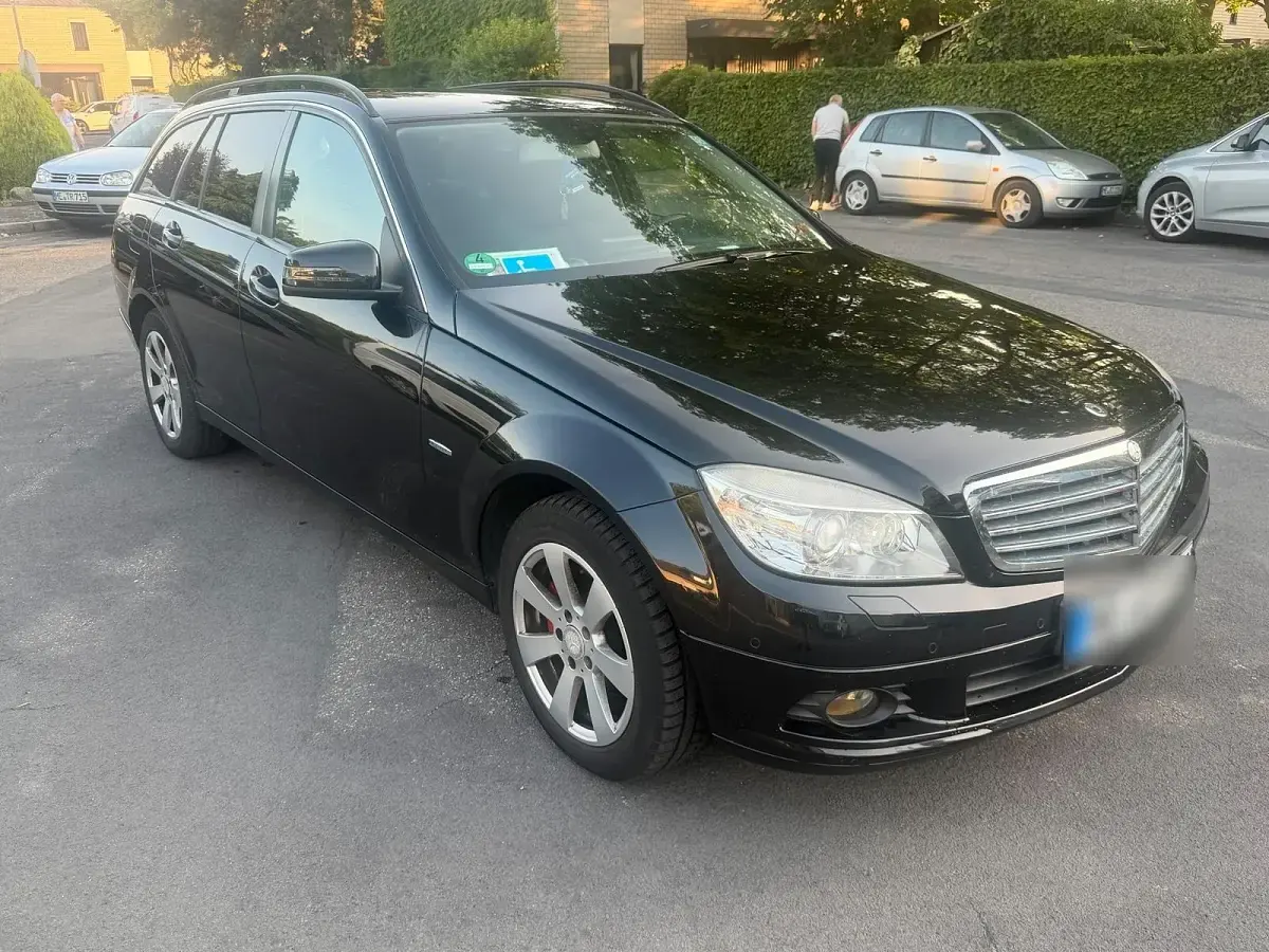 Gebraucht Mercedes 220 170 PS (125 kW) 2010 Schwarz Kombi