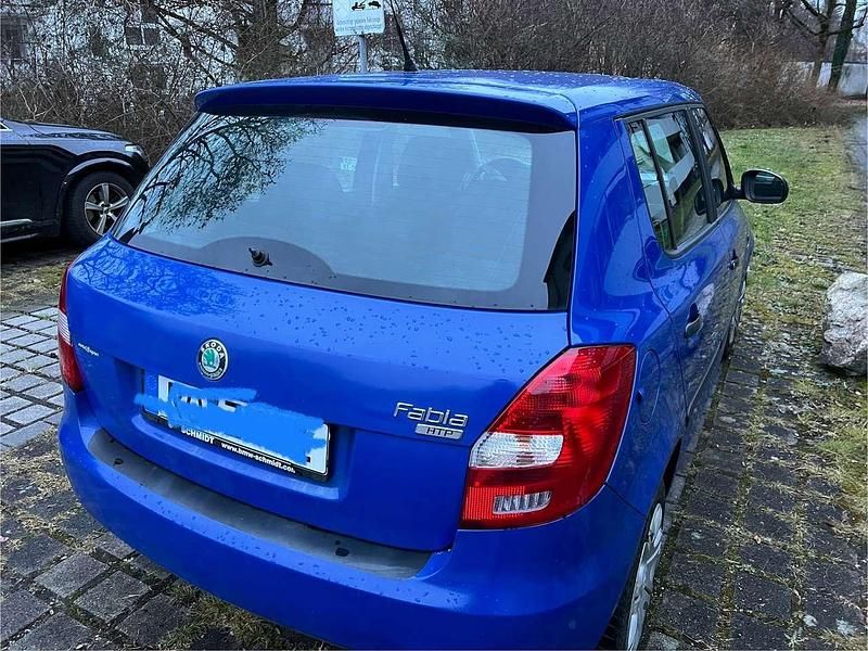 Gebraucht Skoda Fabia Classic 60 PS (44 kW) 2009 Blau Limousine